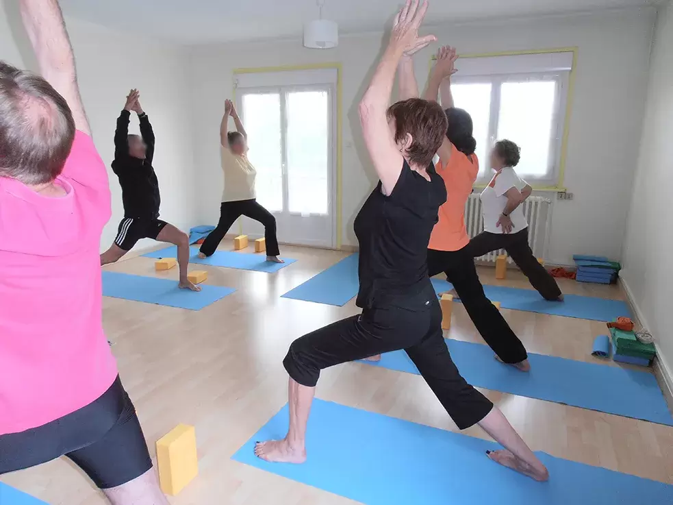 Ain raisonance cours pratique posturale bourg en bresse debout